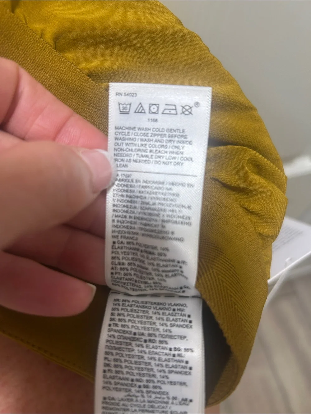 Athleta NWT Vienna Cargo PANTS Yellow Gold High Rise Straight-Leg Trousers Sz 10
